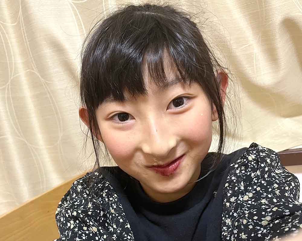 10歳　少女 